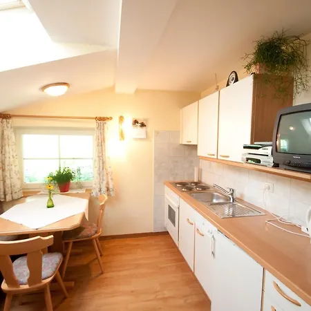 Haus Fritzenwallner 1 *